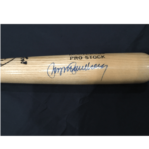 Ryne Sandberg - Autographed Bat - Chicago Cubs KK94929