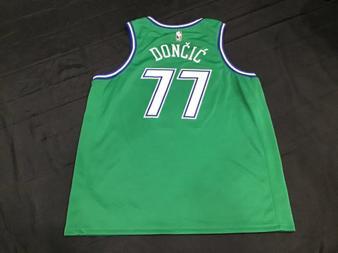 Dallas Mavericks Luka Doncic Men’s 2XL Basketball Jersey
