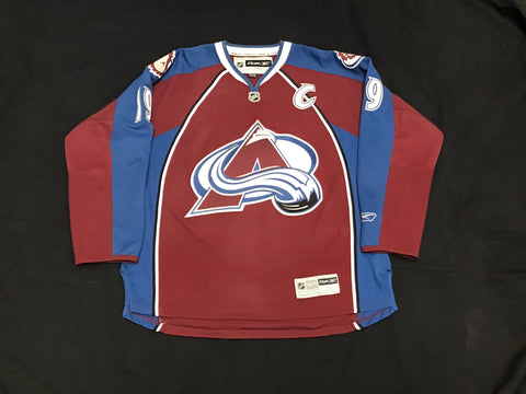 Colorado Avalanche Joe Sakic #19 Stitched Hockey Jersey Adult XL