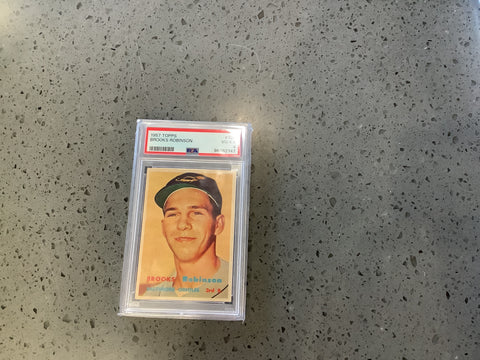 1957 Topps Brooks Robinson PSA 4 (2147)