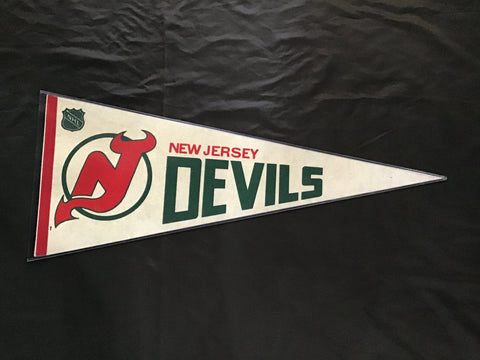 Team Pennant Vintage Hockey New Jersey Devils Red/Green